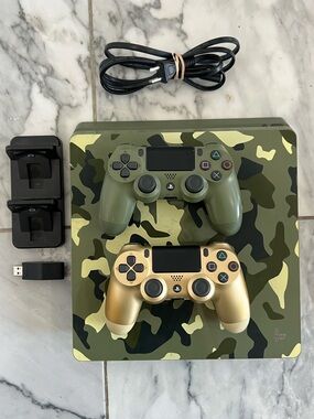 Sony PlayStation 4 Slim COD: WWII LE green camouflage console bundle